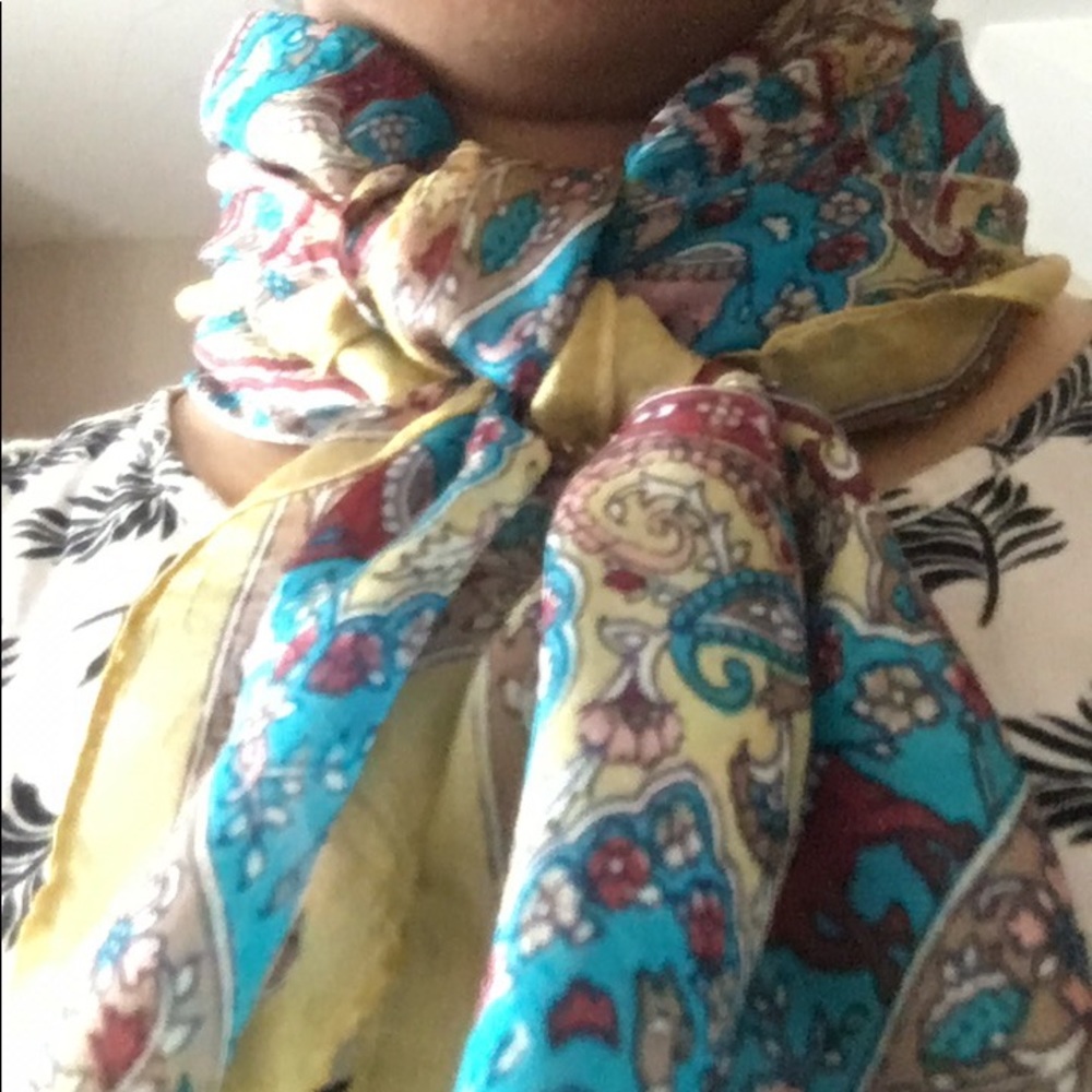 Handprinted silk scarf 💛🖤💙